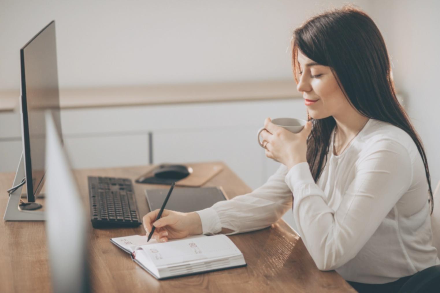 Detailansicht von Finanzberichten und Grafiken